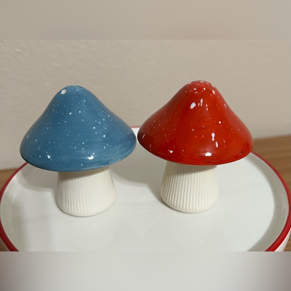Core Kitchen ceramic mushroom salt and pepper shakers